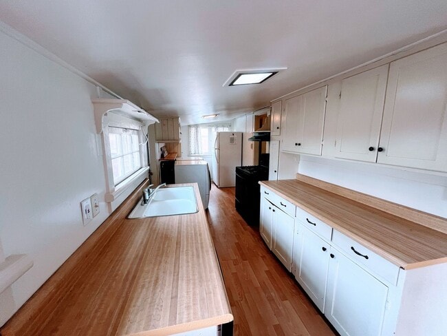 Photo - Adorable 2BR / 1BA House in North Pacific Beach