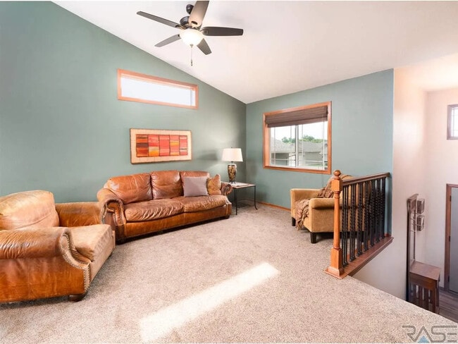 Photo - 3300 E Brewster St