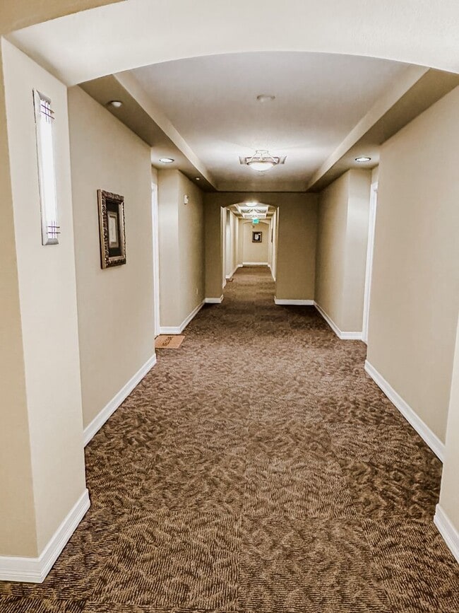 Building Photo - Amazing 2 Bedroom across from DU Unit 311