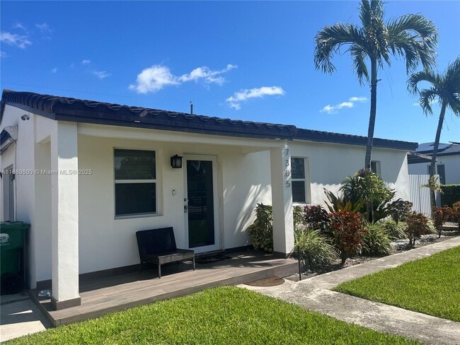 Building Photo - 7385 SW 38th St Rental