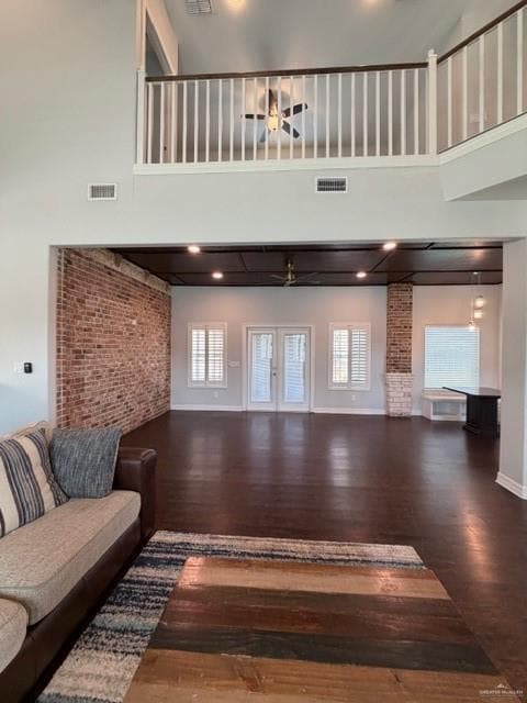 Photo - 21 Red Raider Ave