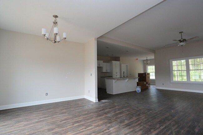 Photo - 3 Bedroom Brick House in SEB School District Available NOW