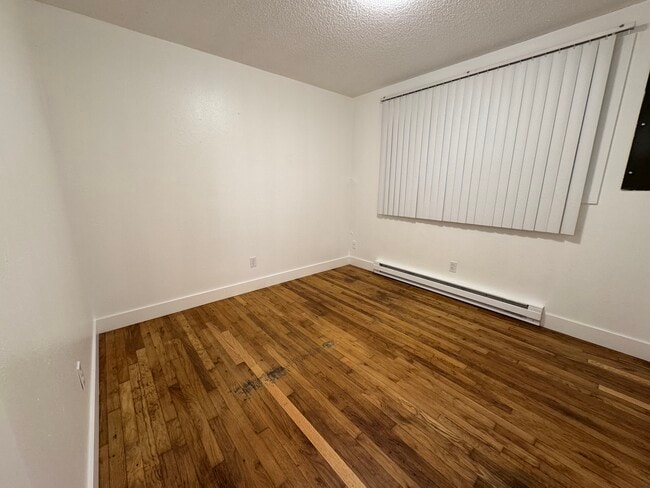 Photo - 3622 E 13th St