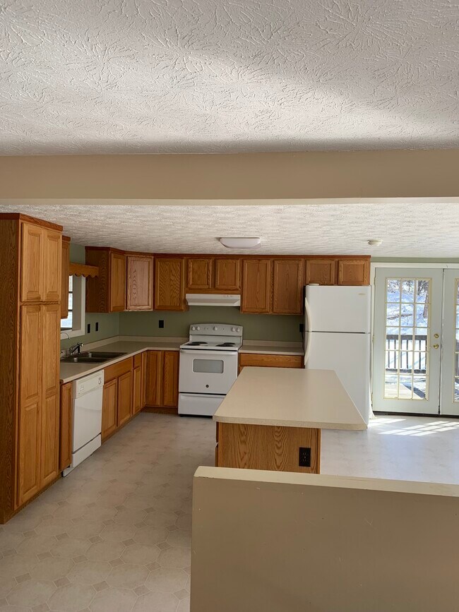Photo - 51 Pelton Hill Rd