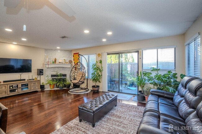 Photo - 58 Park Gate Dr