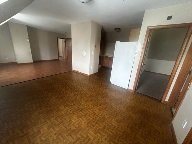 Building Photo - 435 Dubuque St Unit 435-3 Dubuque Rental