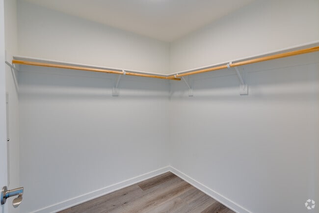 1BR, 1BA - Unit 501 - 5536 Fulcher Ave