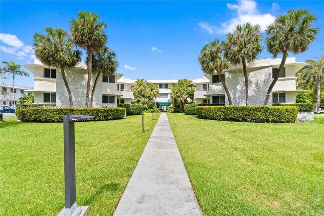 10190 Collins Ave Unit 306/308