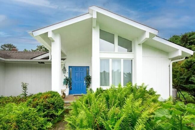 Photo - 8 Dovas Path