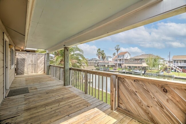 Photo - 505 Pompano St