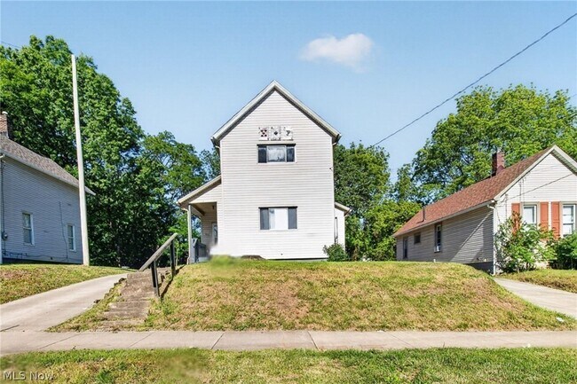 Photo - 511 Brown St