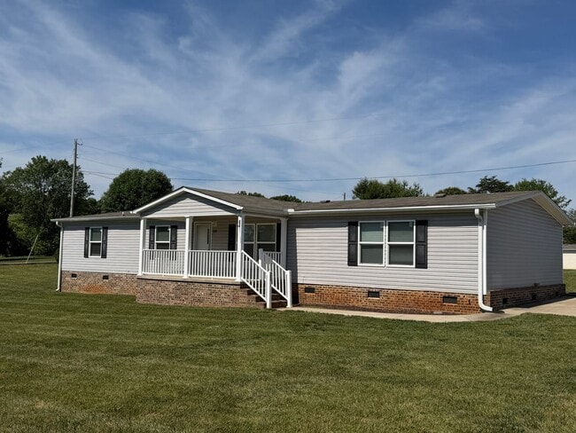 Building Photo - RANCH HOME