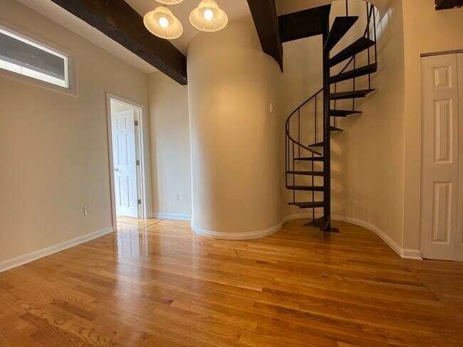 Photo - 12 Stoneholm St Unidad 614