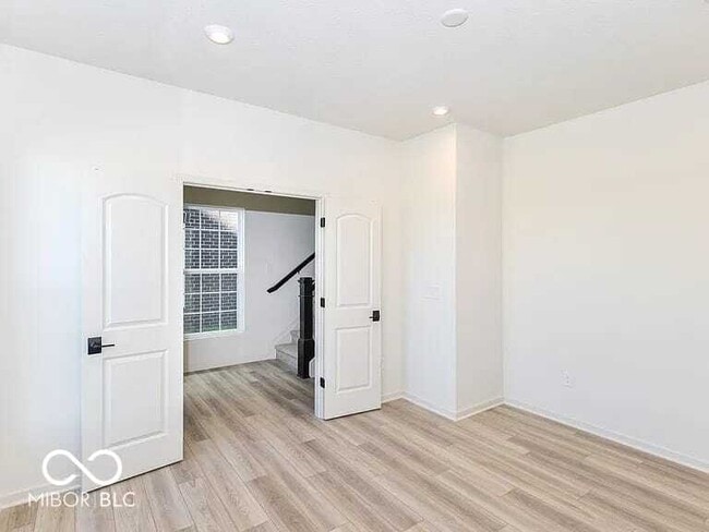 Photo - 1740 Blenker Dr