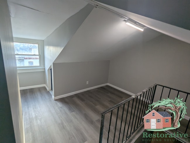 Photo - 1321 Birch St