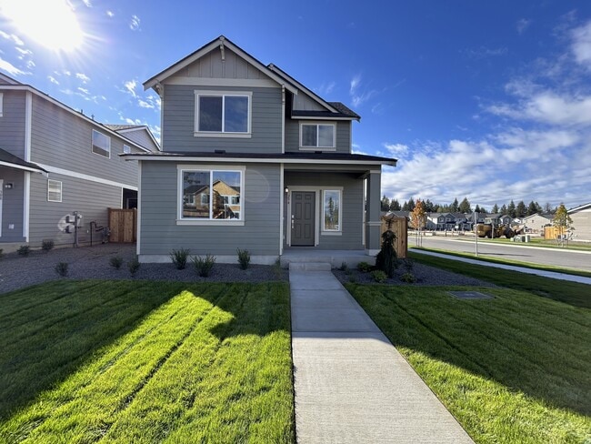 Building Photo - 294 E Viceroy Ave