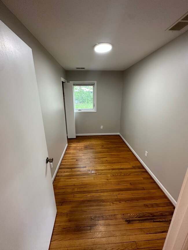 Photo - 619 Miriam Ave