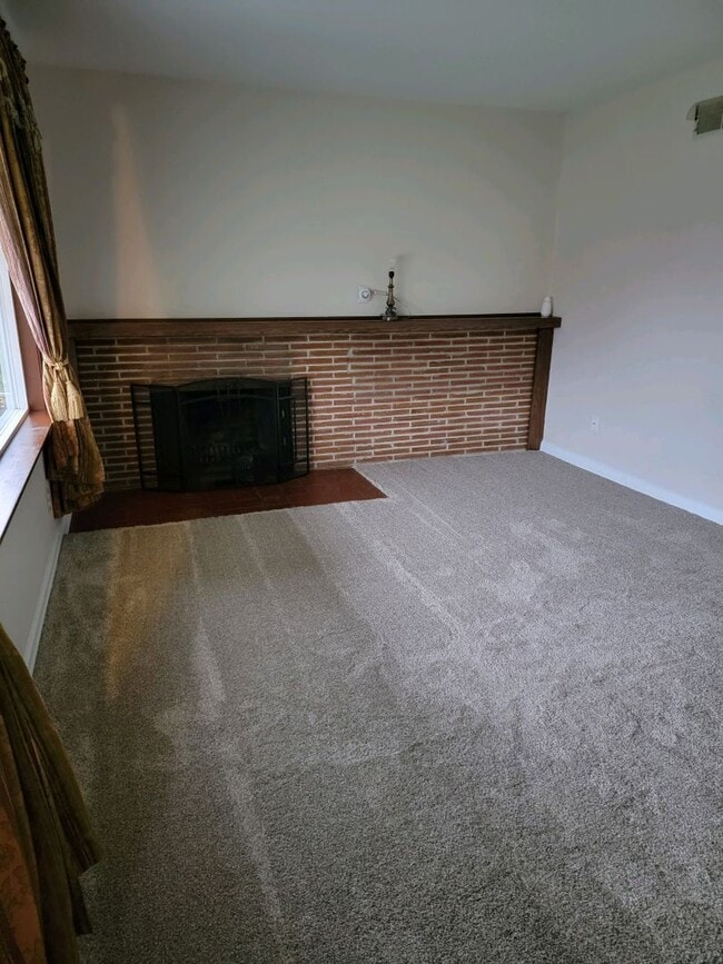 Photo - 3 Bedroom, 1 bath S Tacoma Home!