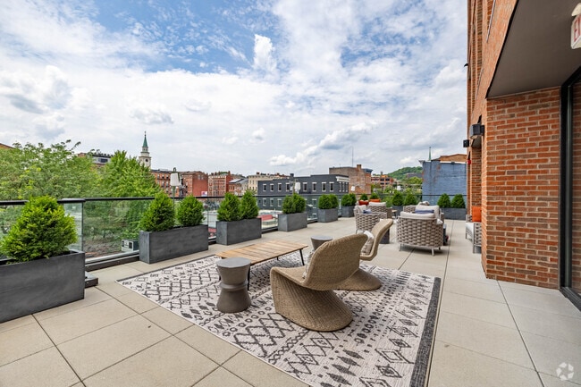 Rooftop Lounge
