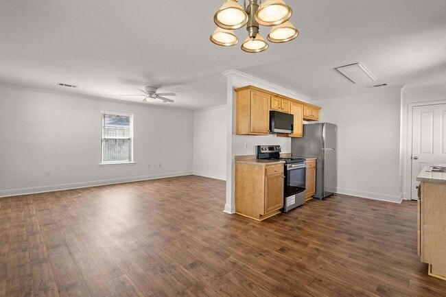 407 W 33rd Ave