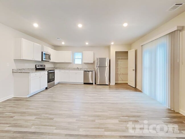 Photo - 507 Dayspring Dr