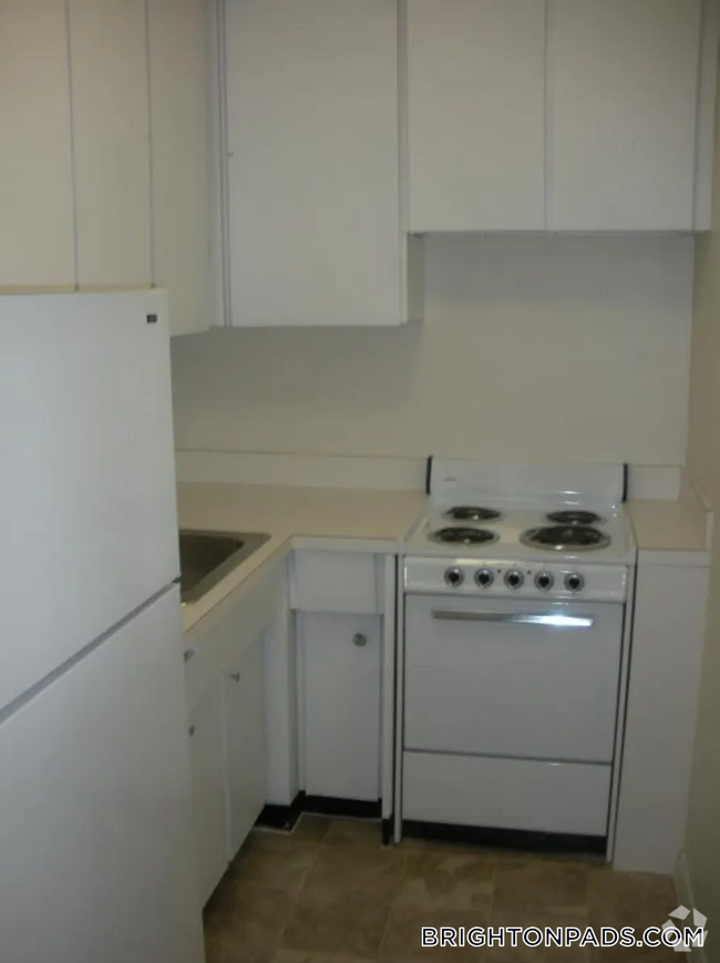 Building Photo - 1455 Commonwealth Ave Rental
