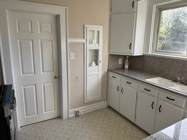 Photo - 1110 Orlando Pl