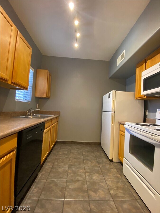 Photo - 45 Maleena Mesa St Unit 417