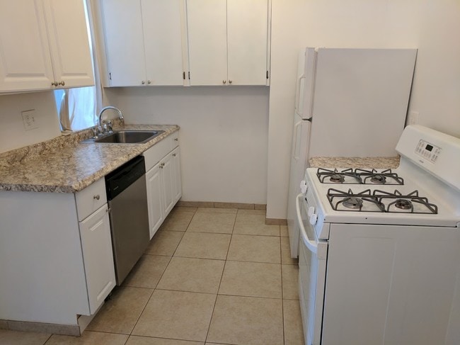 Photo - 5431 Howe St Unit 1st Floor