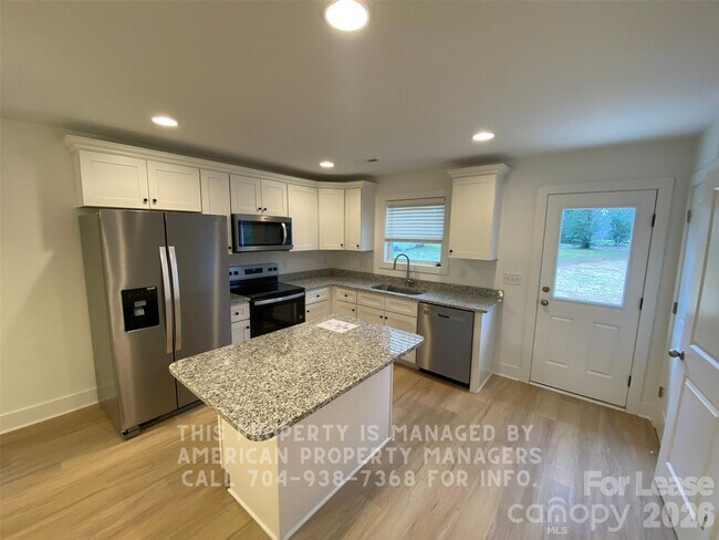 Photo - 408 Vance Ave