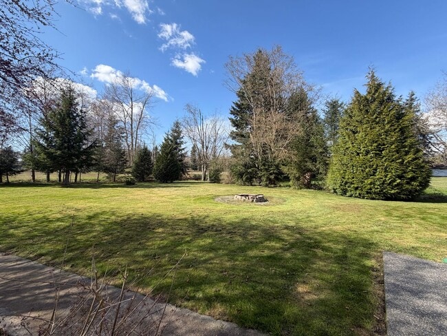 Photo - 6597 Tut Terrace