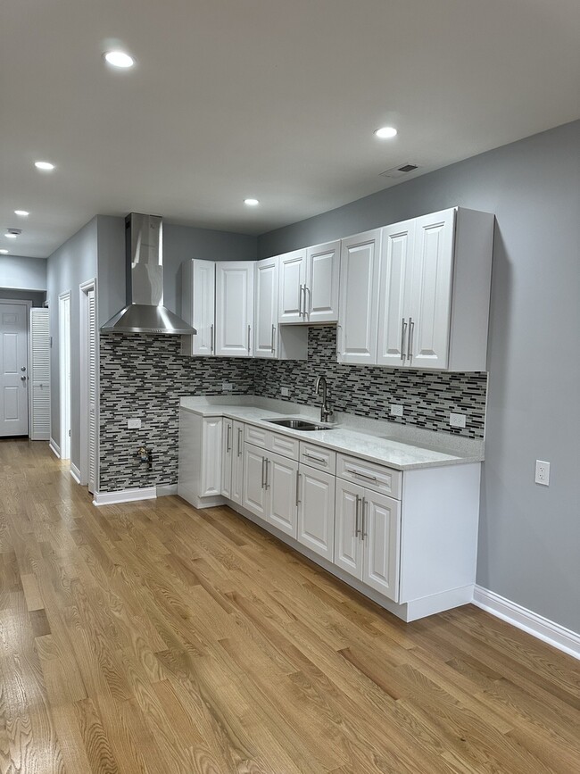 Photo - 2002 W 21st Pl