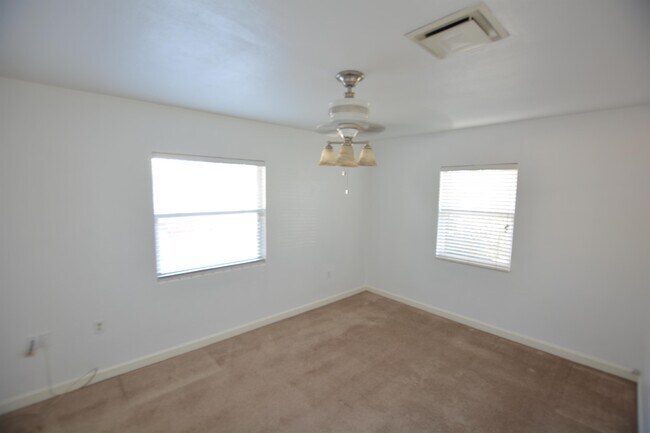 Photo - 2804 Woodland Hills Ave