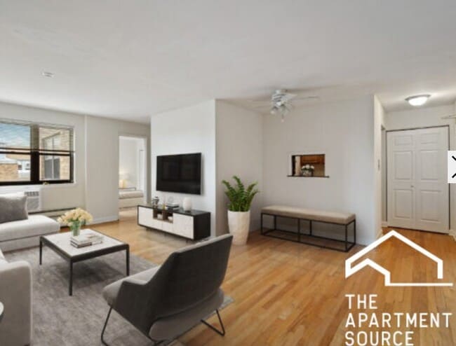 Building Photo - 660 W Wrightwood Ave Unit 2