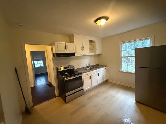 Photo - 1687 Beechwood Blvd SW