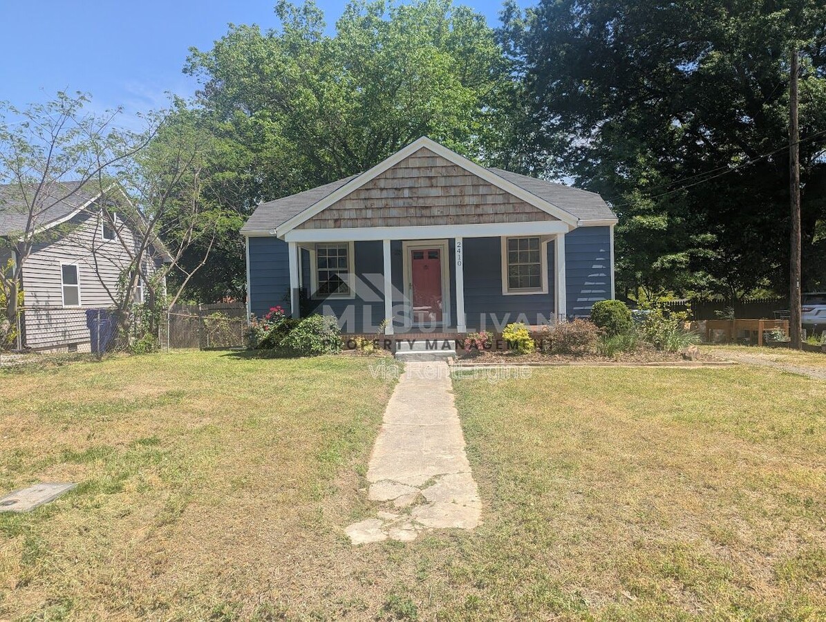 Photo - 2410 Albany St