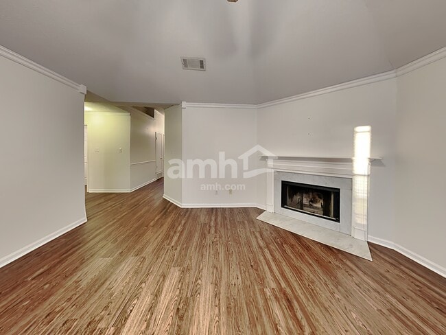 Photo - 10085 Woodland Grove Dr