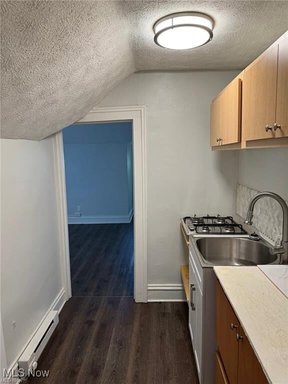 Building Photo - 3760 Mayfield Rd Unit 3 Rental