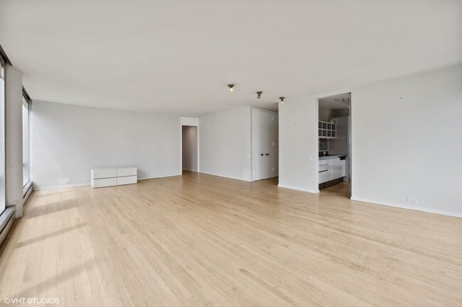 Photo - 1300 N Astor St Unit 15AB