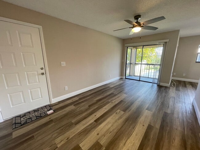 Photo - ANNUAL RENTAL - 1 BED / 1 BATH CONDO AT MY...
