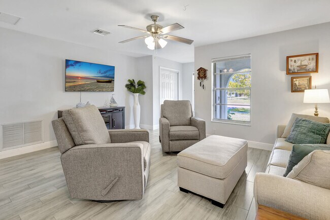 Photo - 2374 Poinciana Dr Unidad FL1-ID1073509P