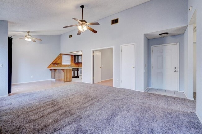 Photo - 6700 NW 124th St