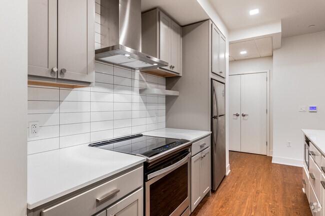 1BR, 1BA
