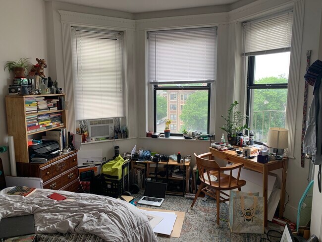 Photo - 1258 Commonwealth Ave