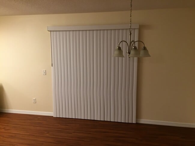 Photo - 845 Pearl St,