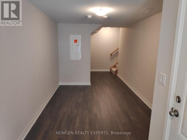 Photo - 585 Colborne St E