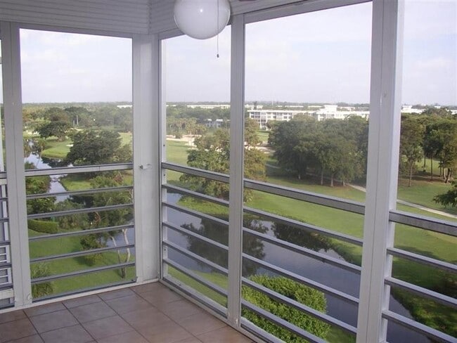 Building Photo - 4015 W Palm Aire Dr Unit 802 Rental