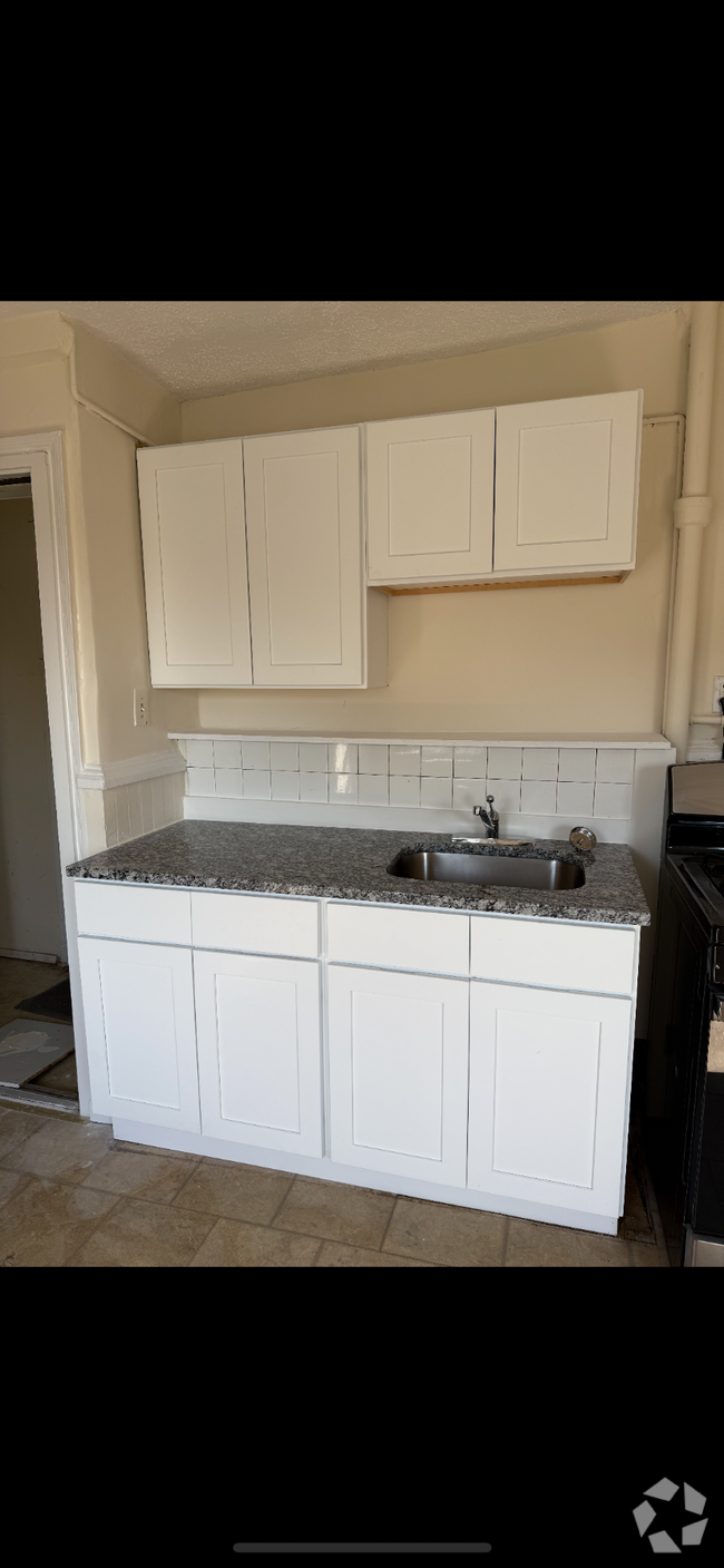 Building Photo - 368 Jackson Ave Unit 368 Jackson Ave Apt 2W