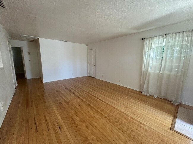 Photo - 4607 11th Ave