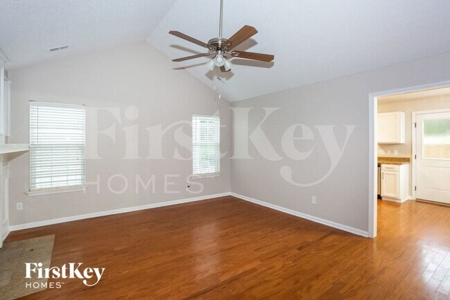 8507 Redstone View Dr